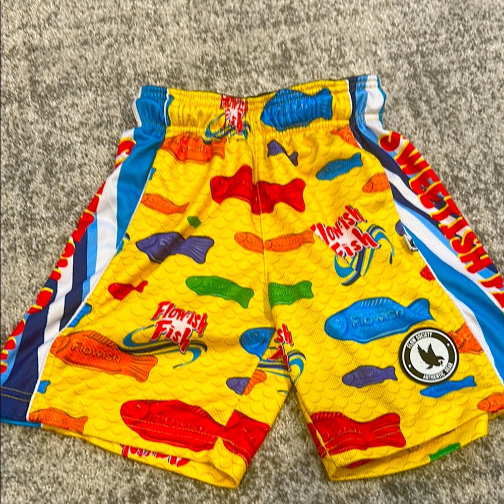 Flow Society Boys Youth - size XS